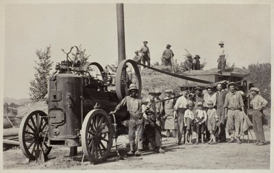 Máquina de trillar, c.1900 de French Photographer